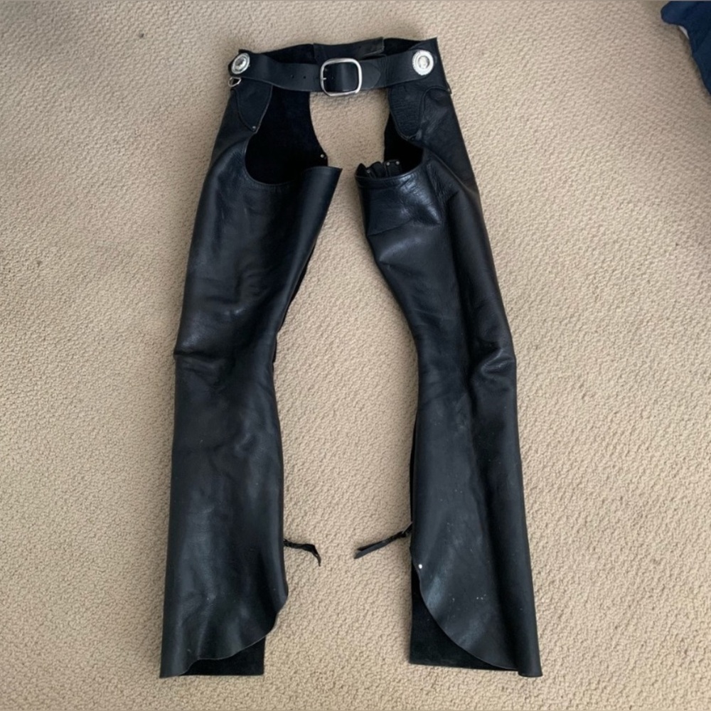 Kelly’s Leather Works Motorcycle Riding Chaps Zip in Buckle Heavy Duty S/M USA